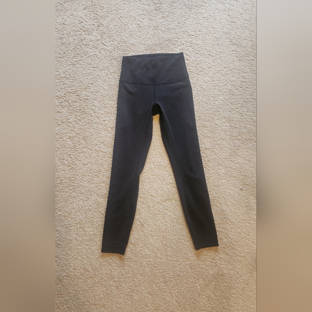 Lululemon black wunder under tights